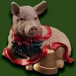 Tom Rubel Silver Deer Christmas Animals Collection Pig w/Holly & Bell Figurine